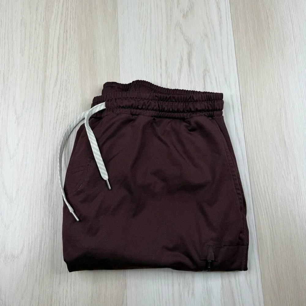 Vuori Sunday Performance Joggers Men's XXL Wicking Comfort Soft Athletic V416